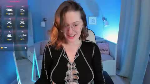 Snapshot of charmygrace chatting on 10.10.25 Grace online show from 10.10.25