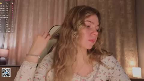 Emilia online show from 07.12.26