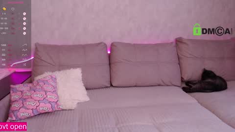 Snapshot of chatur_babes_ chatting on 02.20.25 Im Elya inst Elya Elfie online show from 02.20.25