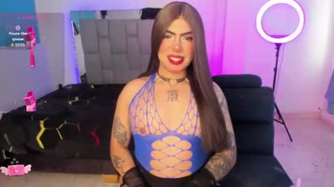 Snapshot of chaturmodels chatting on 06.27.26 Sophie online show from 06.27.26