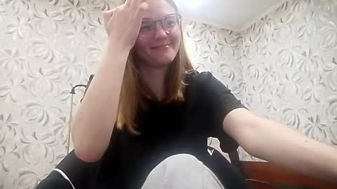 Snapshot of chauknispel chatting on 05.23.26 Olivia online show from 05.23.26