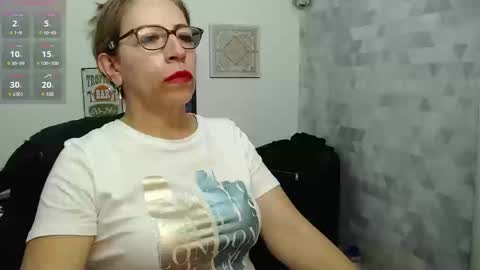 CHAYLA VICTORIA RUIZ  online show from 09.23.25