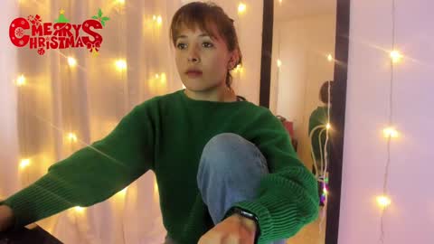 Snapshot of cheek_chic12 chatting on 12.27.24 Regina Phalange online show from 12.27.24