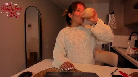 Snapshot of cheek_chic12 chatting on 02.15.25 Regina Phalange online show from 02.15.25