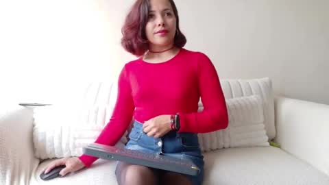 Snapshot of cheek_chic12 chatting on 02.11.26 Regina Phalange online show from 02.11.26