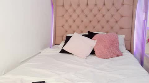 cheerry_moon online show from 11.28.25