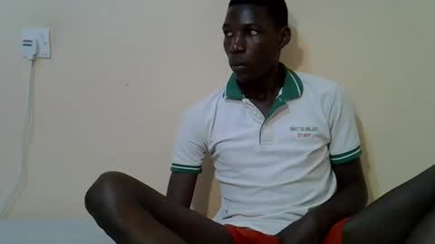 Snapshot of chekyboys_ chatting on 12.04.25 chekyboys_ online show from 12.04.25