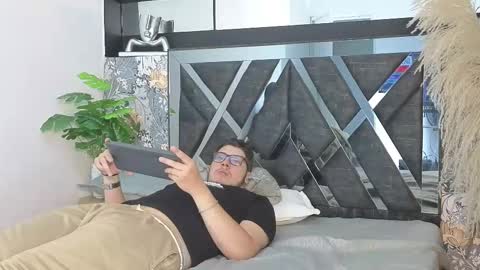   online show from 01.07.26