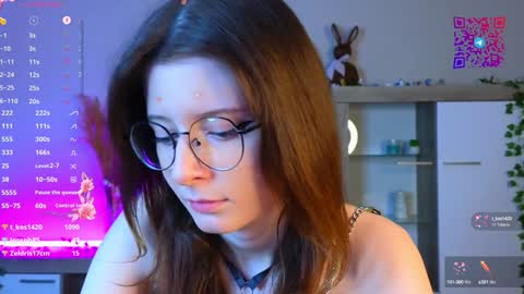 Mona online show from 12.09.24