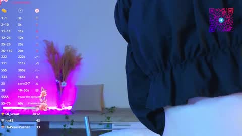 Mona online show from 12.12.24