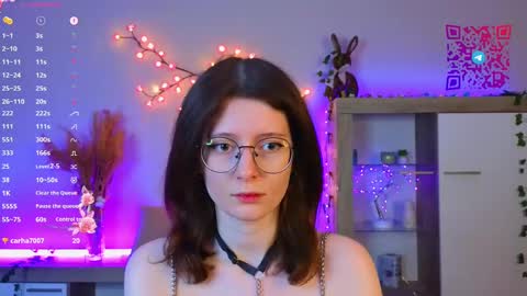 Mona online show from 03.05.25