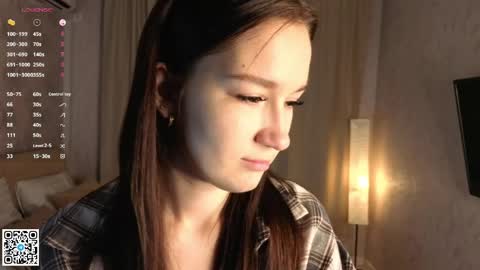 Snapshot of chelseafarro chatting on 05.31.26 Alice online show from 05.31.26