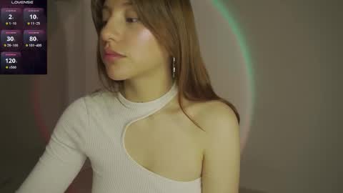 Holly online show from 09.28.25