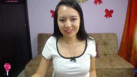 Snapshot of cherry_bigass_ chatting on 12.19.24 Allison online show from 12.19.24