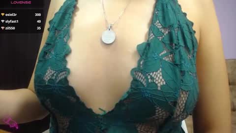 Snapshot of cherry_bigass_ chatting on 02.11.25 Allison online show from 02.11.25