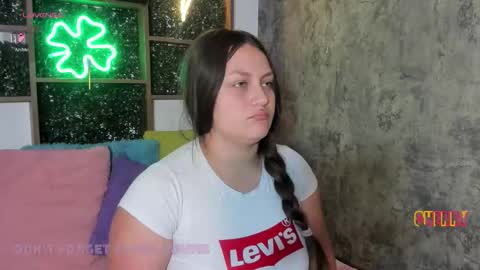 Snapshot of cherry_copper chatting on 11.01.25 cherryl online show from 11.01.25