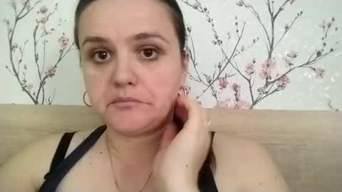 Snapshot of cherry_karla chatting on 03.08.25 Karla online show from 03.08.25