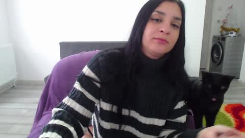 Snapshot of cherry_pie95 chatting on 01.28.25 Sherry online show from 01.28.25