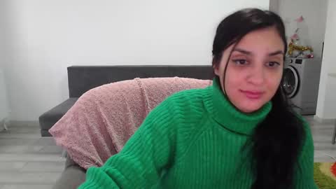 Snapshot of cherry_pie95 chatting on 02.11.25 Sherry online show from 02.11.25