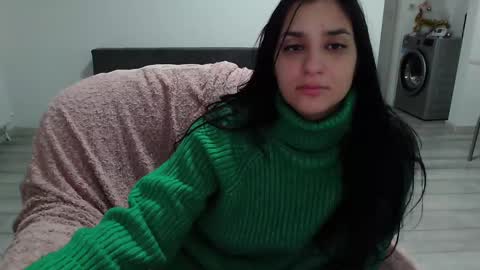 Snapshot of cherry_pie95 chatting on 02.12.25 Sherry online show from 02.12.25