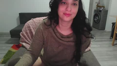 Snapshot of cherry_pie95 chatting on 02.13.25 Sherry online show from 02.13.25