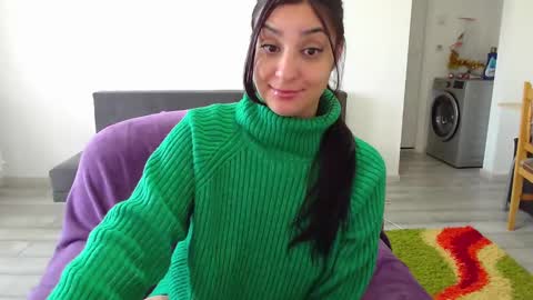Snapshot of cherry_pie95 chatting on 03.04.25 Sherry online show from 03.04.25