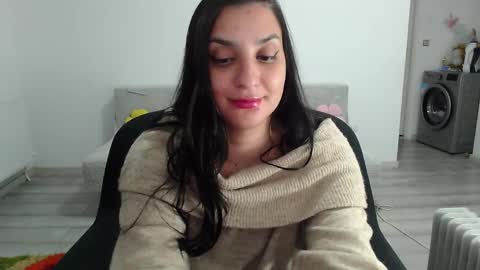 Snapshot of cherry_pie95 chatting on 09.29.25 Sherry online show from 09.29.25