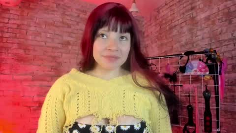 Snapshot of cherry_xoxx chatting on 09.27.25 online show from 09.27.25