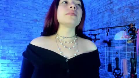 Snapshot of cherry_xoxx chatting on 10.17.25 online show from 10.17.25