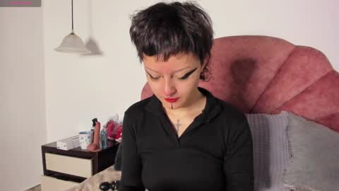 Cherry Glow  online show from 04.15.26