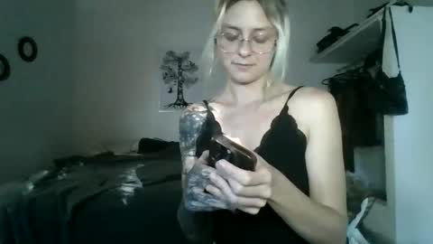 Snapshot of cherryblushxo chatting on 05.09.26 cherryblushxo online show from 05.09.26