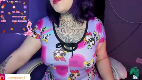 Snapshot of cherrybom_ chatting on 01.06.25 dayis independent model online show from 01.06.25