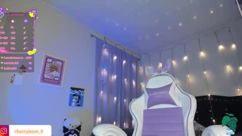  dayis independent model  online show from 12.20.25