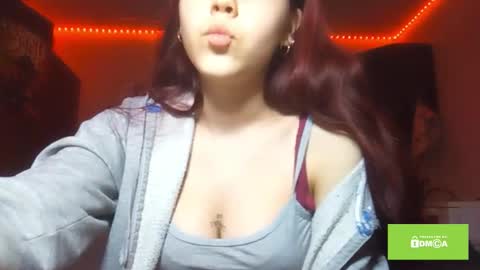 Snapshot of cherrybrockwell chatting on 11.20.25 Lina online show from 11.20.25