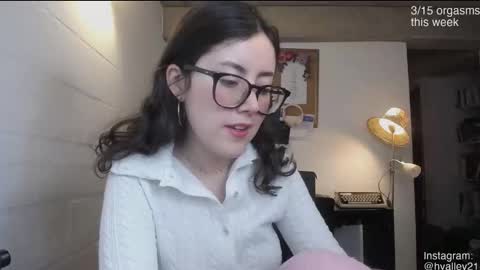 Sarah Prez online show from 02.20.26