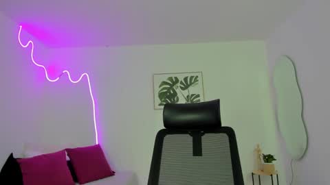 C H E R R Y online show from 09.26.25