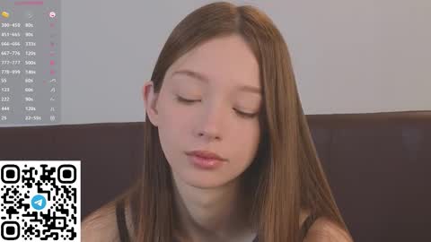 Snapshot of cherrymira chatting on 09.12.25 Loise online show from 09.12.25