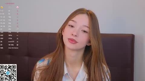 Snapshot of cherrymira chatting on 09.16.25 Loise online show from 09.16.25