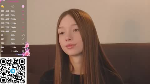 Snapshot of cherrymira chatting on 10.08.25 Loise online show from 10.08.25