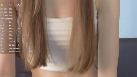 Snapshot of cherrymira chatting on 10.15.25 Loise online show from 10.15.25