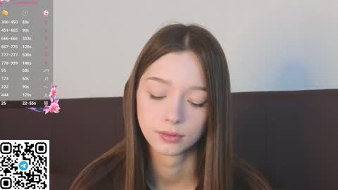 Snapshot of cherrymira chatting on 10.16.25 Loise online show from 10.16.25