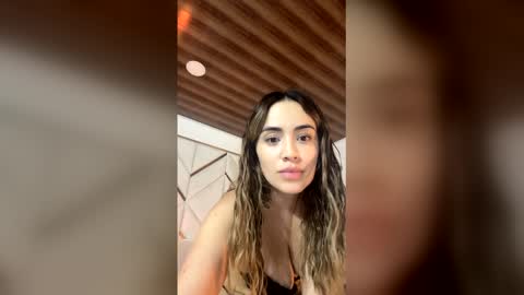 Nathalie online show from 12.17.25