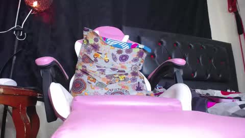 cherry hot online show from 02.19.25