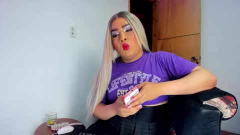 Snapshot of cherryts_hot chatting on 01.10.26 cherry hot online show from 01.10.26