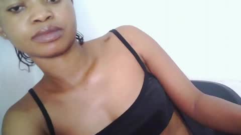 Snapshot of cherryxpussy chatting on 04.24.26 cherryxpussy online show from 04.24.26