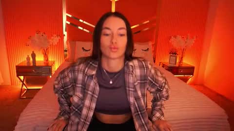 cherryylulu online show from 10.13.25