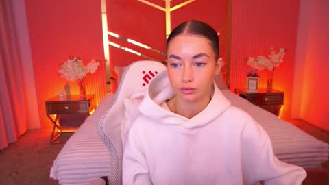 cherryylulu online show from 10.21.25