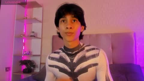 Cheys online show from 04.12.26