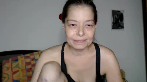 Snapshot of chiara177 chatting on 10.29.25 Chiara online show from 10.29.25