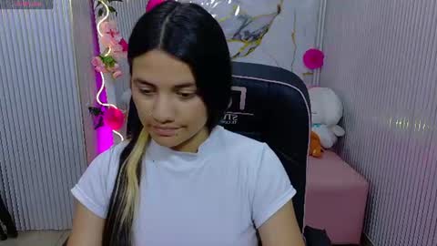 Snapshot of chiara_tay chatting on 07.14.26 Chiara online show from 07.14.26